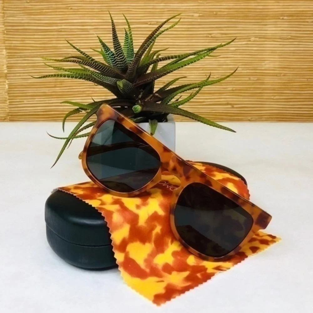 KOMONO Bennet Caramel Demi Sunglasses (NEW) tortoise brown carmel